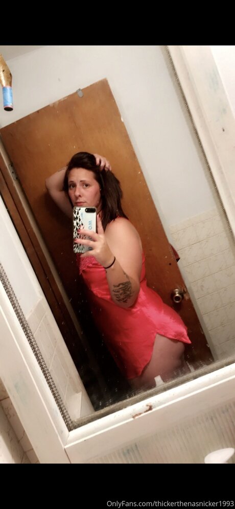 Thickerthenasnicker1993 schöne perfekte foto