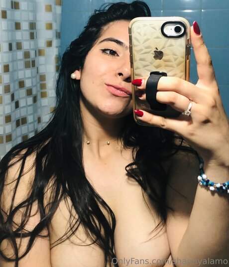 Shannyalamo sexy nackte foto