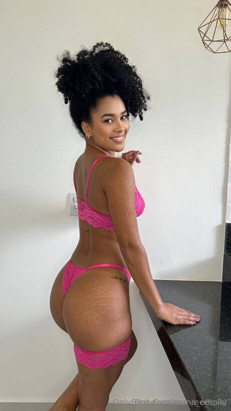 Eeemily pornostar nette fotos