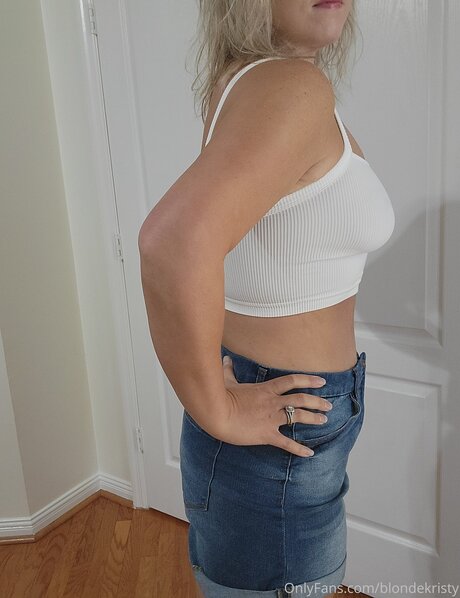 Blondekristy pornografische pornostar bilder