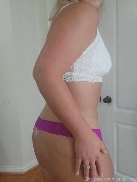 Blondekristy porno hd bilder