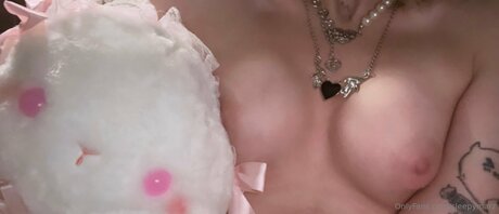 Sleepymarz pornostar xxx fotos