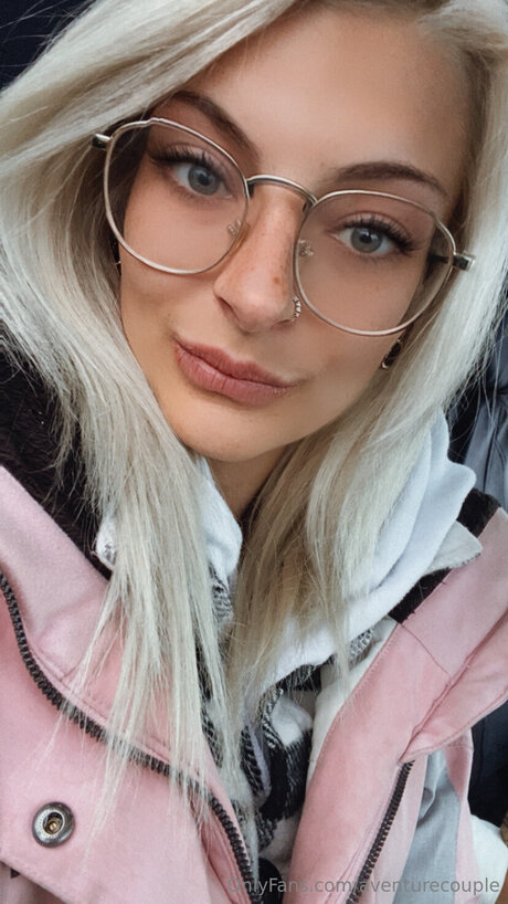 Aventurecouple porno fotos