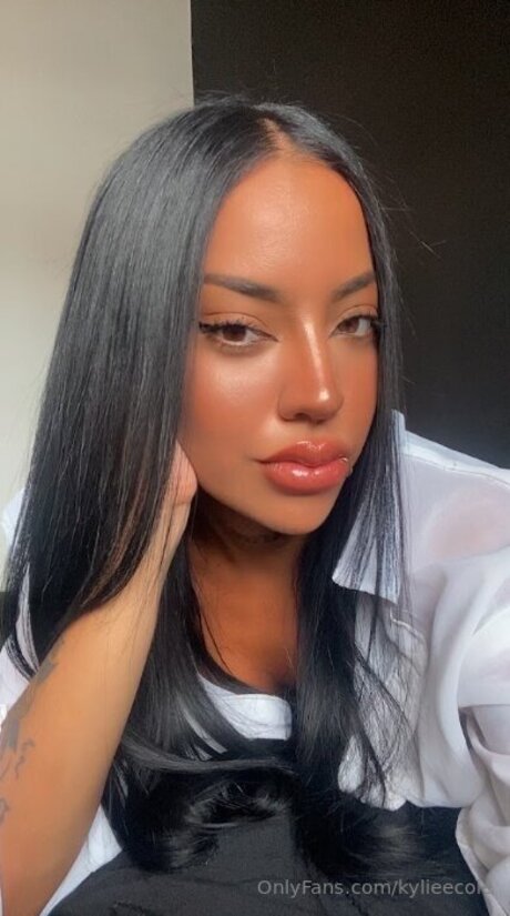 Kylieecole pornostar schöne bild