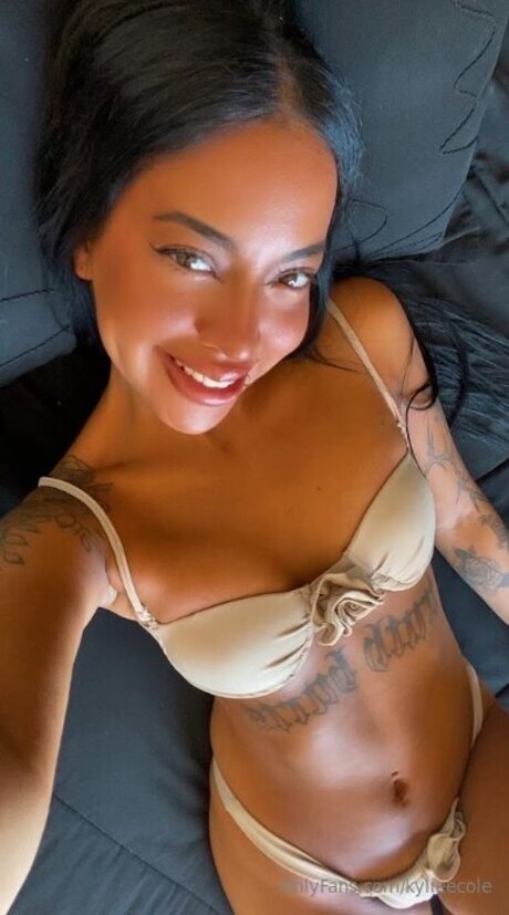 Kylieecole sexy nackte fotos