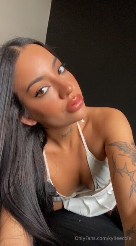 Kylieecole hd erwachsene fotos