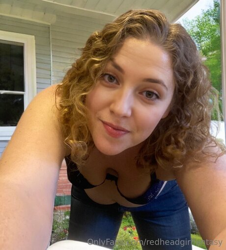 Redheadgirlfantasy exklusive pornographische bild