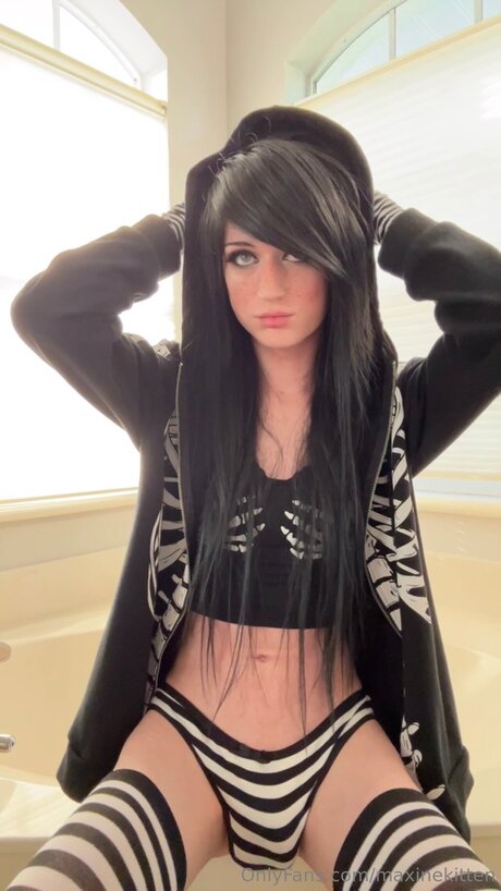 Maxinekitten nacktheit kostenlose archiv