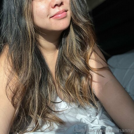 Asiananny exklusive kostenlose foto