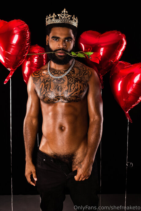 Shefreaketo nacktheit pornostar fotos