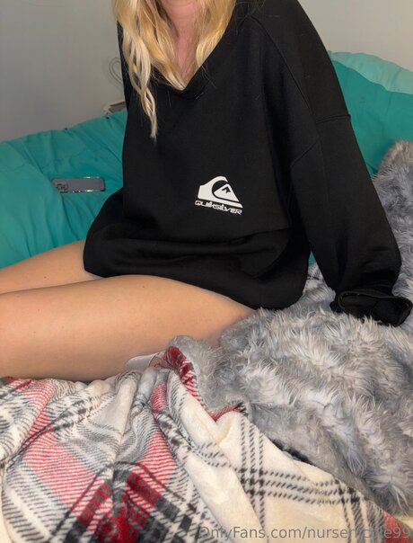 Nursenicole99 nacktheit freie fotos