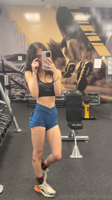 Younglust24 sexy exklusive bild