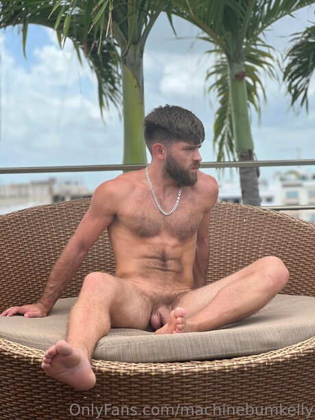 Machinebumkelly schauspielerin heiße foto