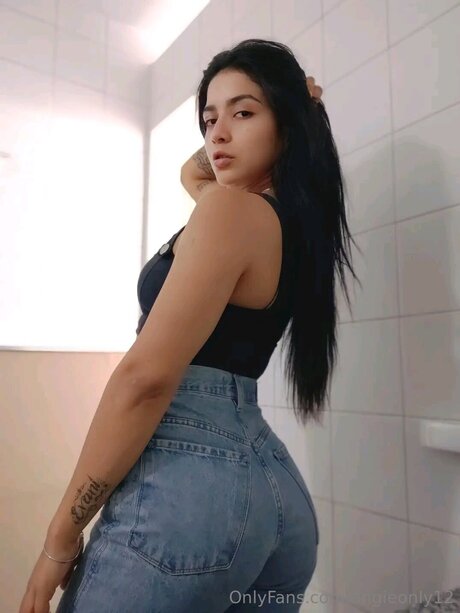 Angieonly12 model kunst bilder