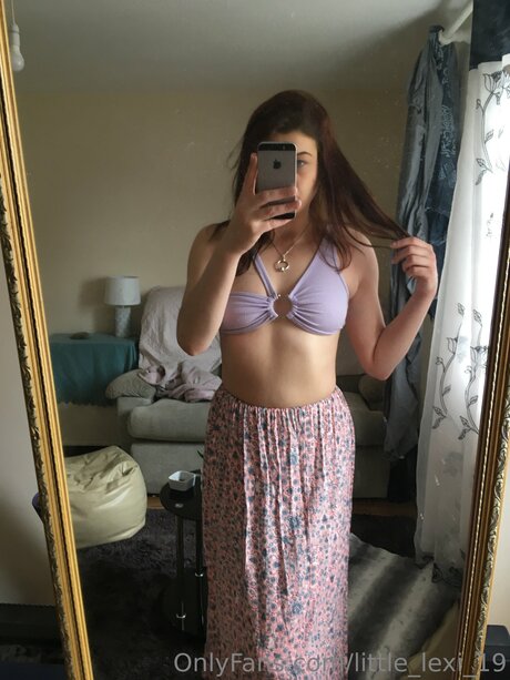 Little Lexi 19 model xxx archiv