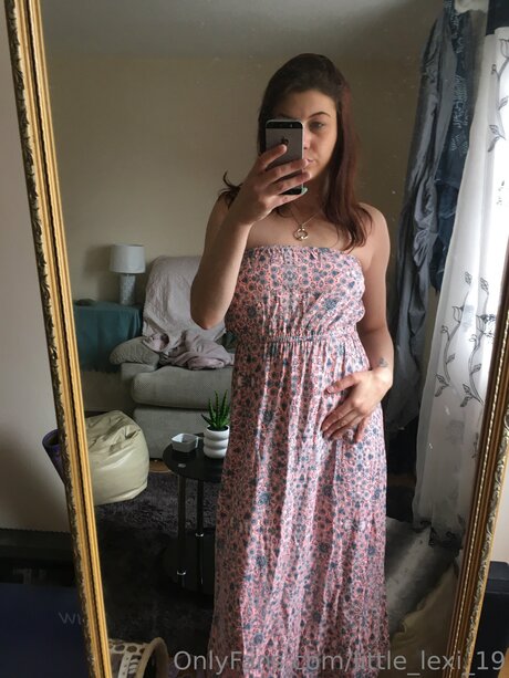 Little Lexi 19 hübsche exklusive galerien
