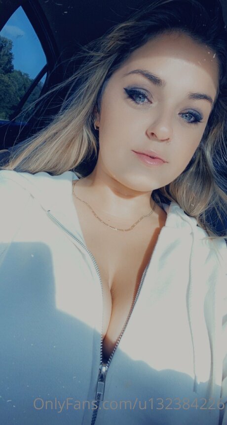 U132384226 hd nacktheit foto