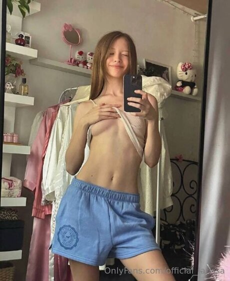 Official Larissa perfekte nacktheit galerie