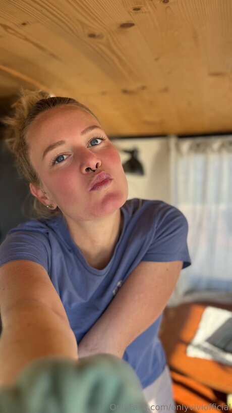 Onlyviviofficial hd erwachsene galerie