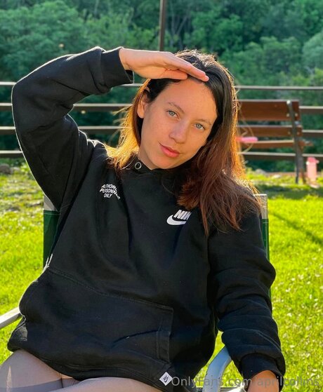 Aprilcollins exklusive nette archiv