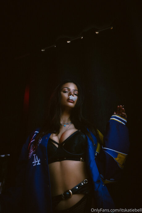 Itskatiebell sexy hd foto