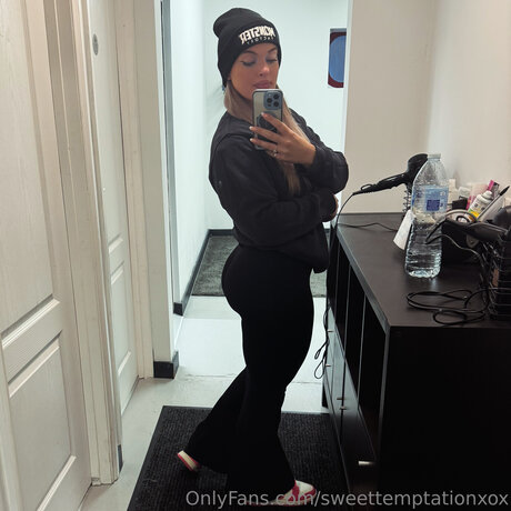 Sweettemptationxox erotische nackt archiv