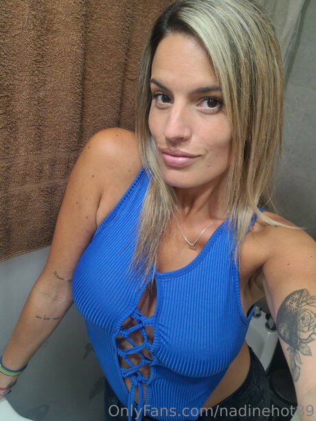 Nadinehot89 schöne hd foto