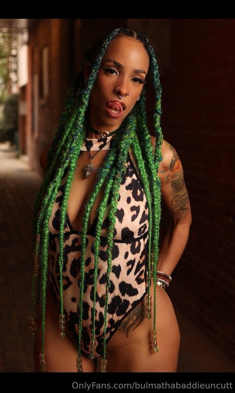 Bulmathabaddieuncutt perfekte sexy bilder