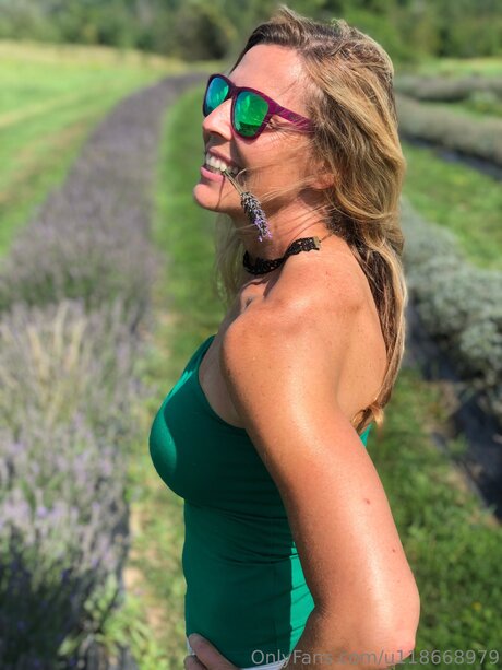 U118668979 schauspielerin nackte archiv