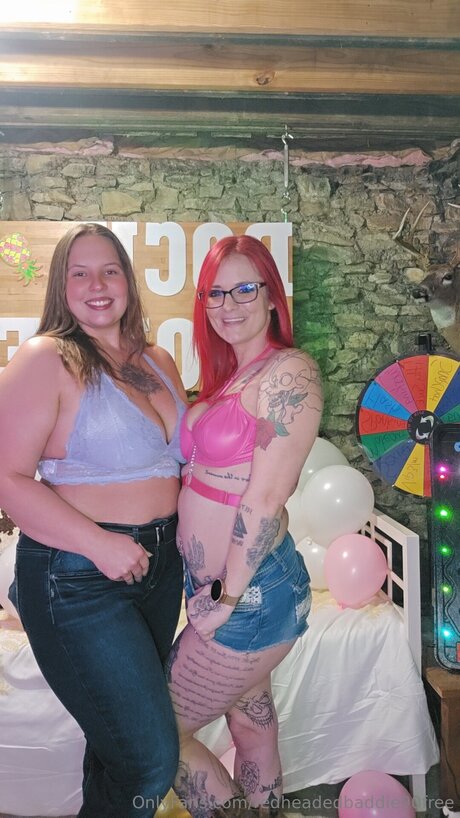 Redheadedbaddie90free Bilder