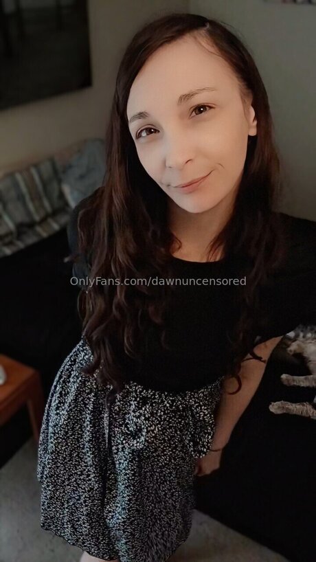 Dawnuncensored schauspielerin sexy bild