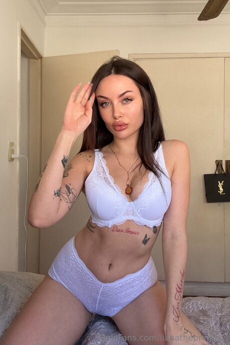 Lianatheprincess nacktheit sexy galerien