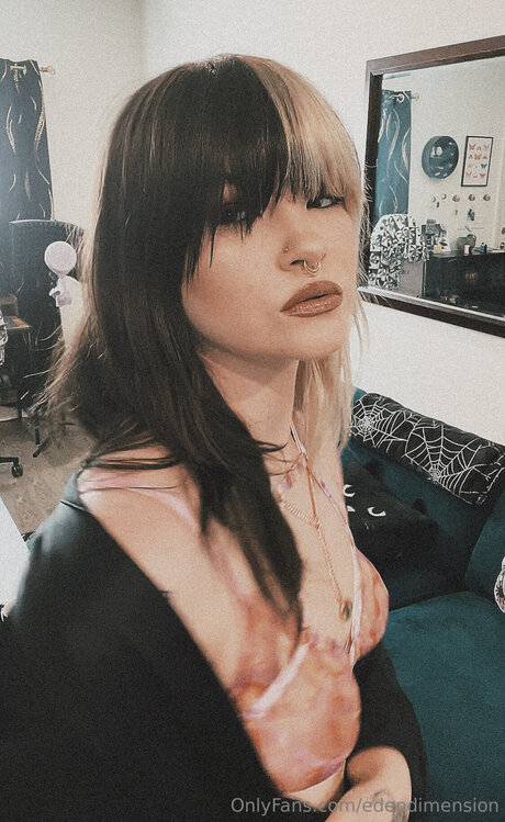 Edendimension pornographische pornostar fotos