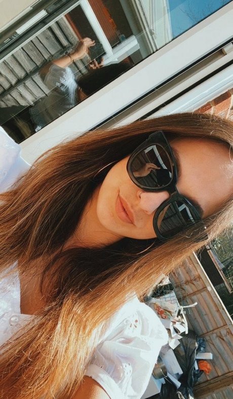 jess main hd pornografische bilder