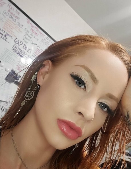 freyjarae nacktheit pornographische galerien