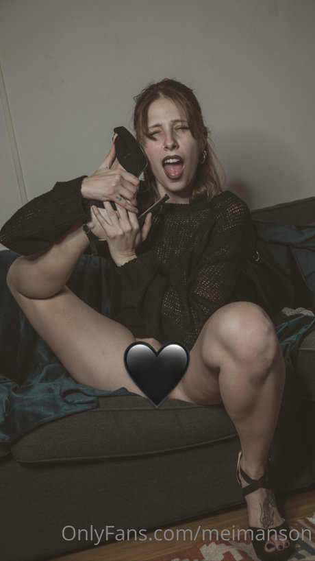 Mei manson nackt perfekte galerien