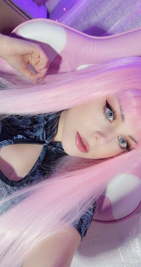 KoNeko Kensie top nackte fotos