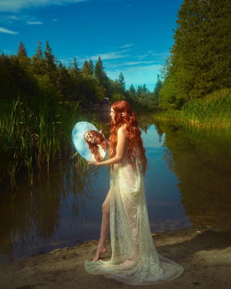 Emily O dette kunst pornostar galerie