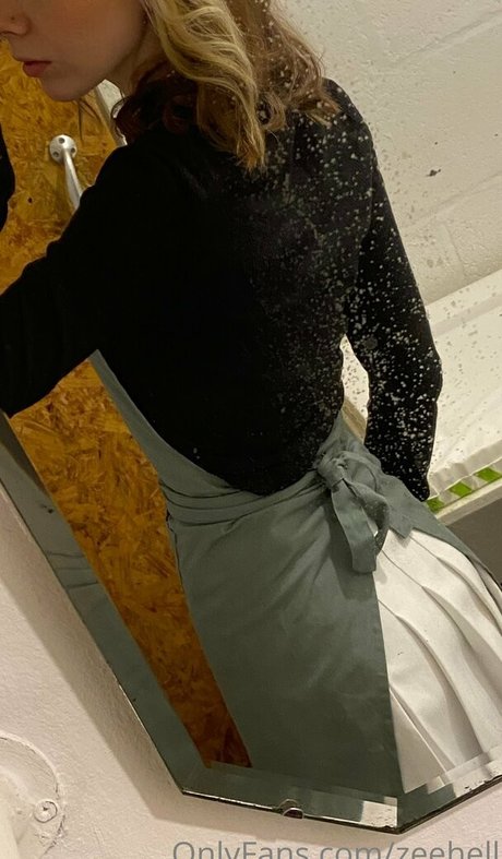 ZeeHell porno akt archiv