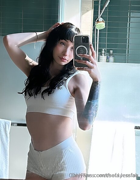 Thefayemiah schöne heiße galerien