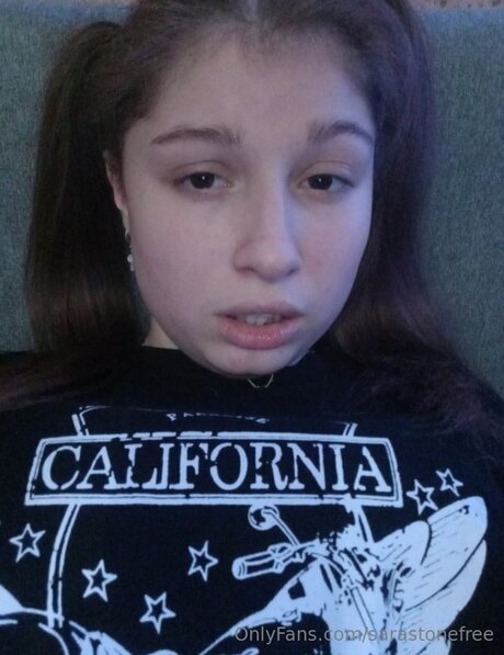 Sarastonefree xxx top bilder