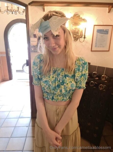 Ameliaablossom model xxx fotos