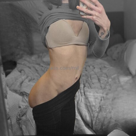 Mil Cutie23 nacktheit heiße foto