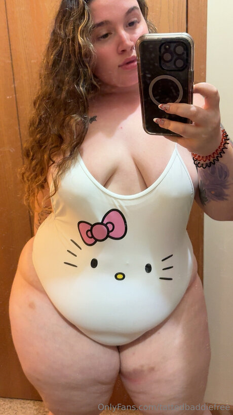 Tattedbaddiefree model xxx fotos