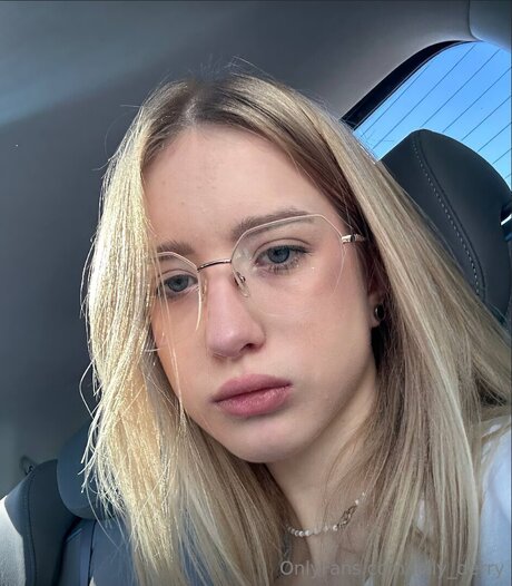 Lolly Derry erotische pornografische fotos