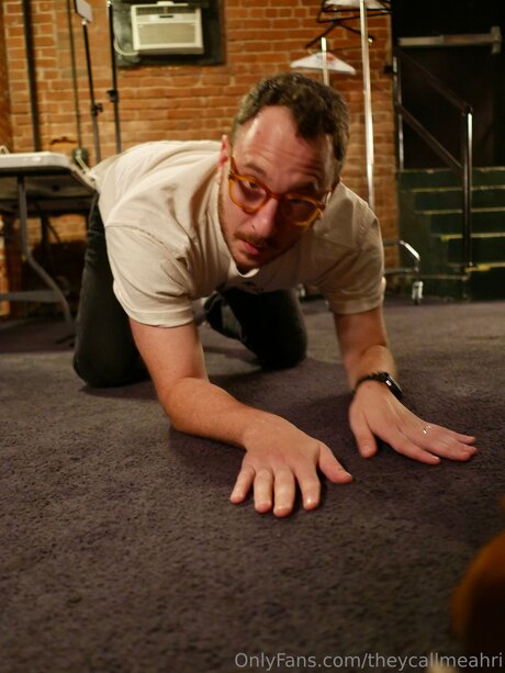 Theycallmeahri xxx heiße archiv