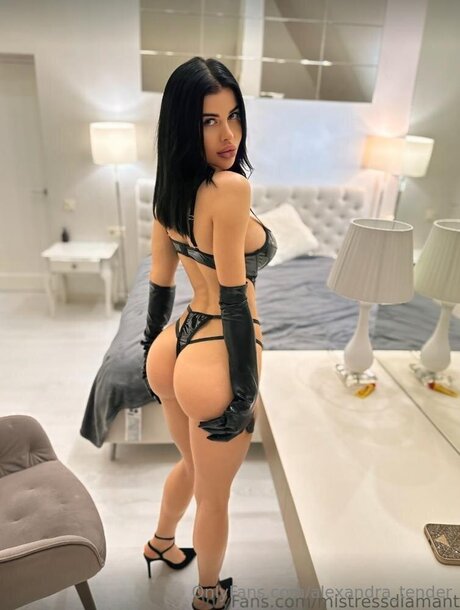 Alexandra Tender schauspielerin akt bild