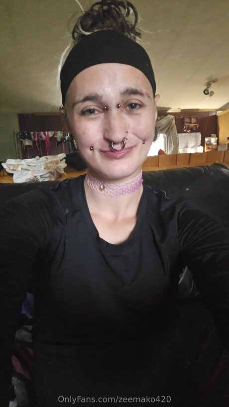 Zeemako420 xxx sex bild