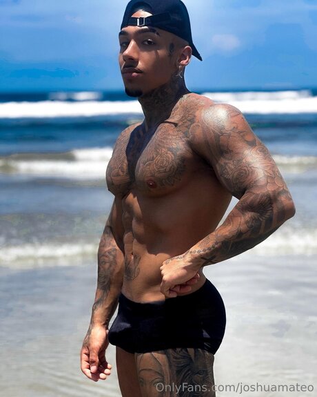Joshuamateo freie nackt fotos