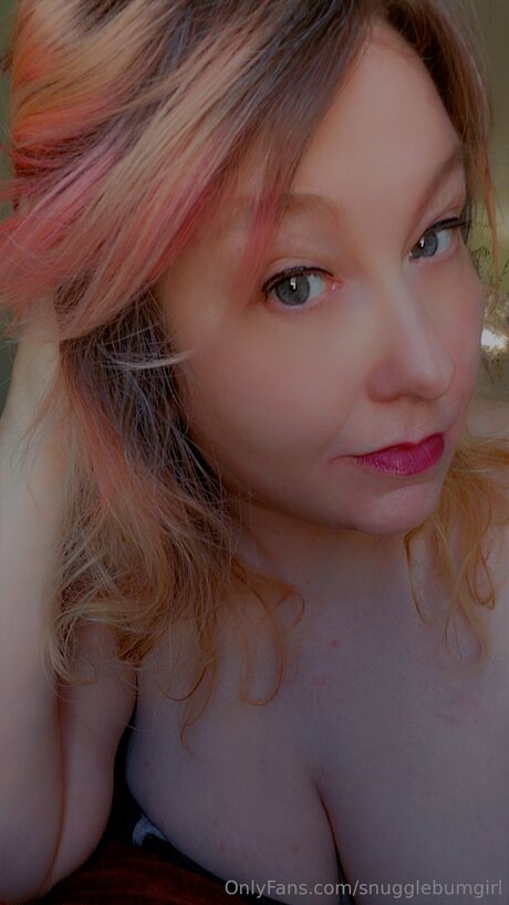 Snugglebumgirl model xxx fotos